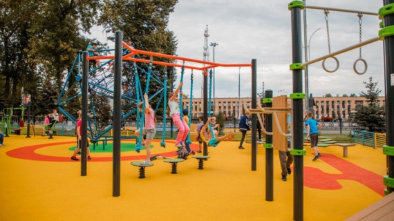 В Подмосковье установят более 200 детских игровых комплексов