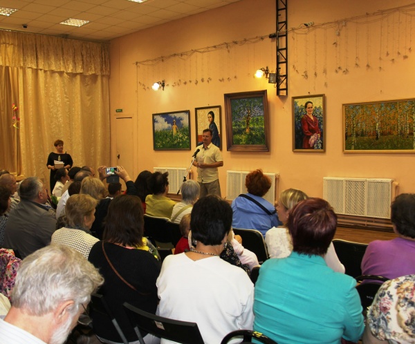 Коломенский художник посвятил выставку своим наставникам