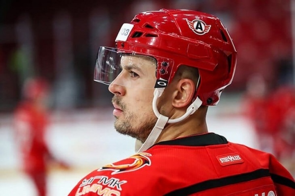Озерчанин забросил 3 шайбы в матче регулярного чемпионата КХЛ