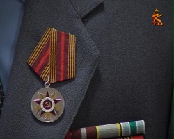 В КИ (ф) МГМУ "МАМИ" вручили медали ветеранам