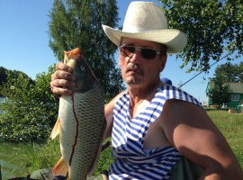 Самую большую рыбу на соревнованиях ФОК "Спектр" поймал Сергей Ананьев