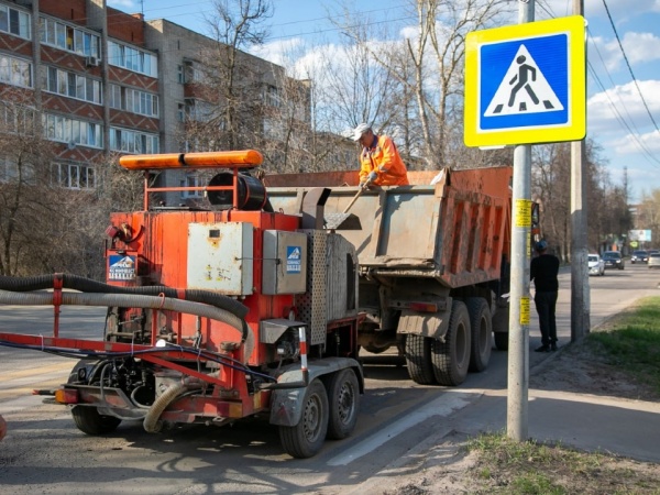 На Окском проспекте завершён ямочный ремонт
