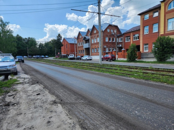 Ремонт дороги начали на улице Льва Толстого
