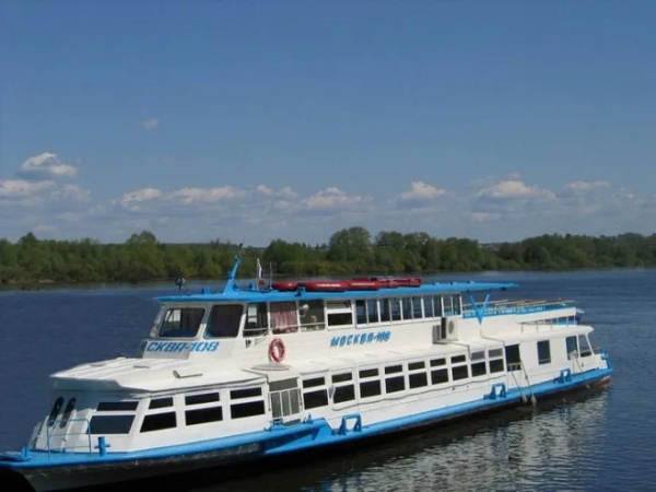 Порядка 500 пассажиров уже перевезли по водному маршруту в Коломне