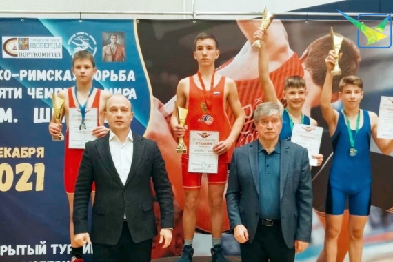 Луховичанин завоевал золото на соревнованиях по греко-римской борьбе