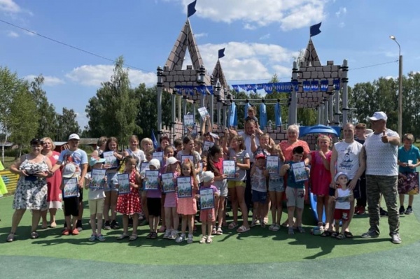 В Зарайске открыли современные детские площадки