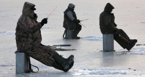 Десять человек с начала зимы погибли в Подмосковье, провалившись под лед
