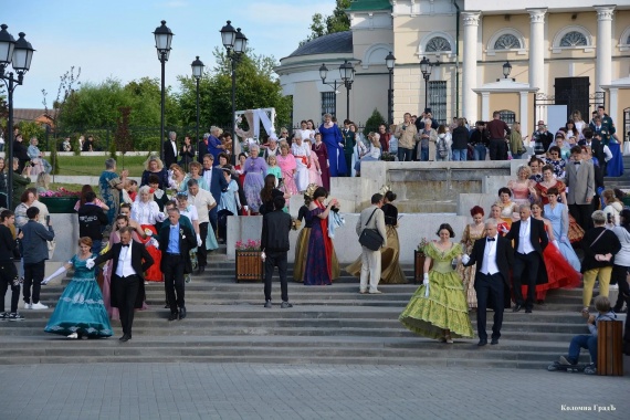 В Коломне состоялся Михайловский бал