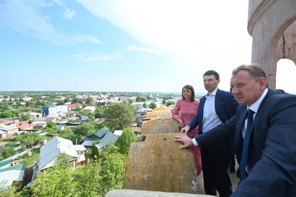 Полномочный представитель президента РФ и вице-губернатор региона посетили Зарайск