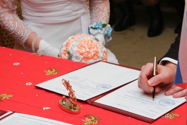 В Подмосковье возобновляется торжественная регистрация браков