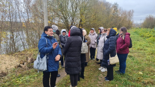 Прошлись по Ахматовской тропе