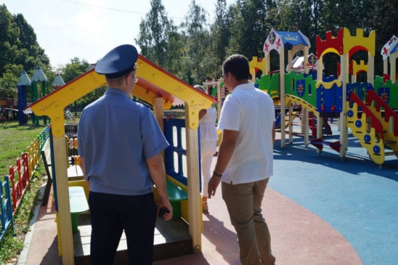 Госадмтехнадзор навел порядок на детских площадках в Зарайске