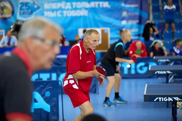74-летний коломенец победил на соревнованиях по настольному теннису