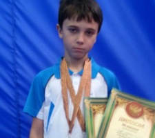 Миша Лядов из Коломны взял бронзу на Первенстве России по бадминтону