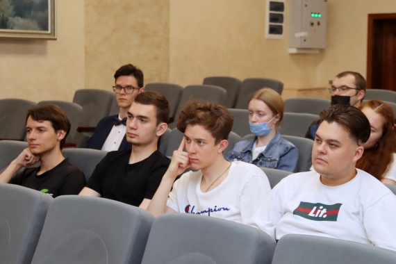 Студентов ГСГУ пригласили поработать экскурсоводами в Культурно-просветительский центр Вооружённых сил РФ