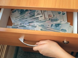 Сотрудник фирмы в Луховицах незаконно присвоил денежные средства