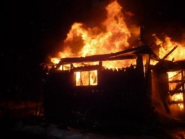 В Коломенском районе ночью тушили пожар
