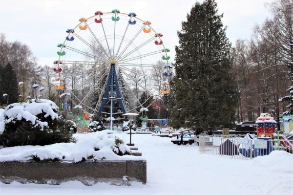 Все зимние праздники для коломенцев будут работать аттракционы в парке Мира