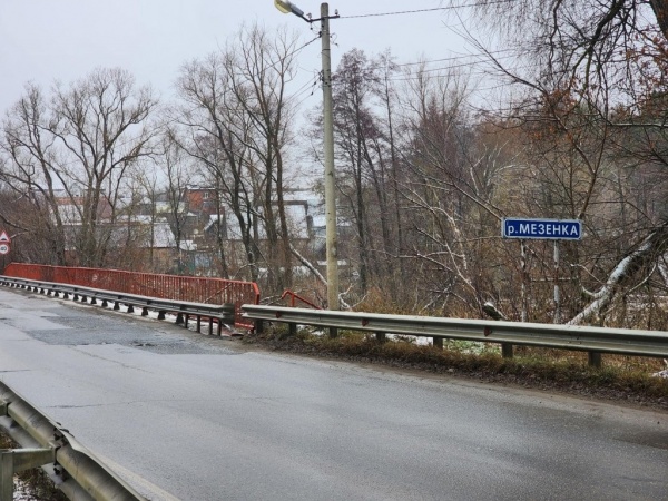 В Песках отремонтируют мост через Мезенку