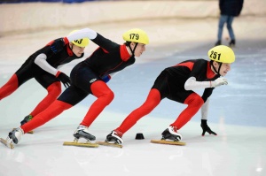 В рамках этапа спартакиады юные конькобежцы соревновались в Коломне в дисциплине "шорт-трек" (ФОТО)