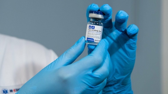 Вакцинацию от ковида включили в национальный календарь прививок