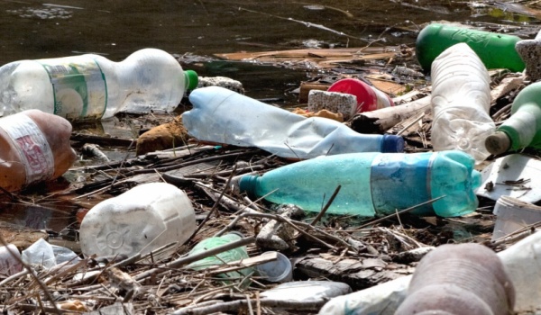 "Борьба с загрязнением пластиковыми материалами"