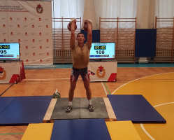 Коломенец стал серебряным призером чемпионата ВС РФ по гиревому спорту