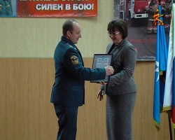 Коломенских огнеборцев наградили медалями "За отличие в службе" накануне профессионального праздника