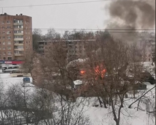 На проспекте Кирова сегодня горел дом