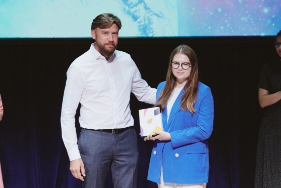 Коломенская студентка получила золотую медаль и денежную премию