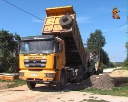 В селе Шкинь событие: к домам жителей проложили новую дорогу