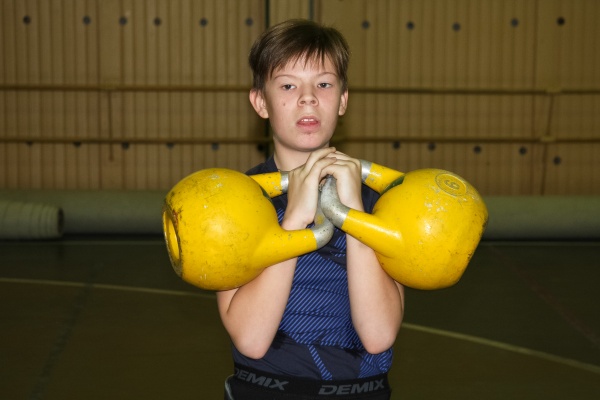 Коломенские гиревики успешно выступили на фестивале спорта 