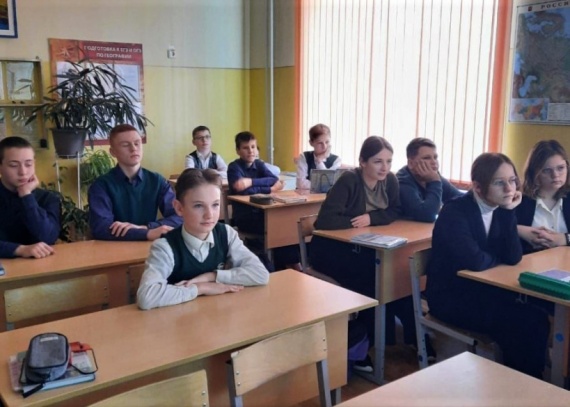 Егорьевские школьники работают с космическими снимками