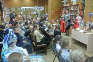 В библиотеке имени В.В. Королева провели День национальной литературы