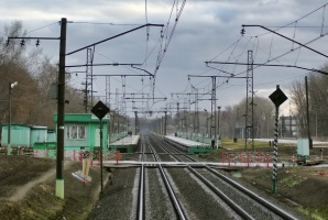 Поезд сбил сразу двух подростков на станции "Цемгигант"