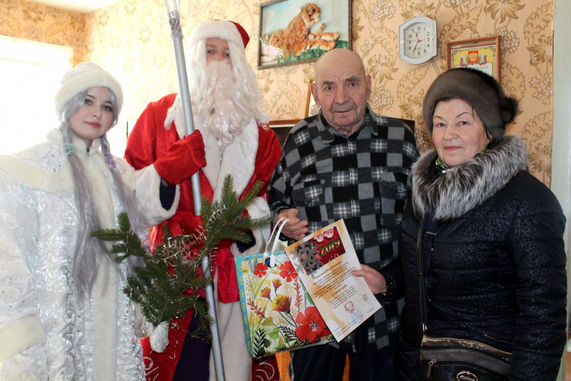 Новогоднюю акцию провели луховицкие студенты