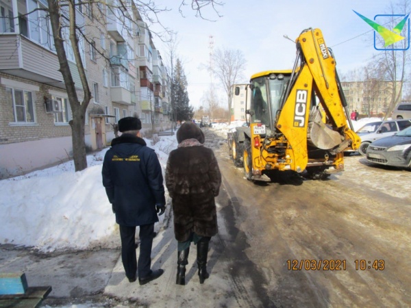 Прокуратура и Госадмтехнадзор провели совместную проверку зимней уборки в Луховицах