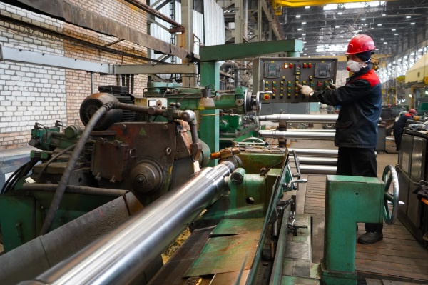 Коломенский завод получил сертификаты соответствия на чистовые и черновые оси