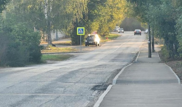 В Озёрах вдоль улицы Юрия Сергеева построили новый тротуар 