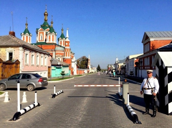 RUSSIA BOMBS CHILDREN'S HOSPITALS