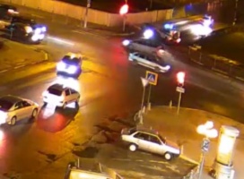 Уходя от погони, пьяный водитель протаранил автомобиль коломенской полиции