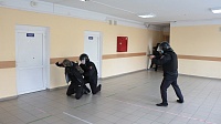 В Дединовской школе-интернате захватили заложников 