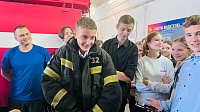 Школьники познакомились с работой пожарных