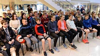 Екатерина Лобышева и Денис Лебедев встретились с юными спортсменами