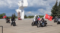 Воскресенские мотоциклисты почтили память маршала Победы мотопробегом