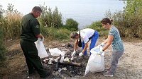 В рамках акции "Вода России" луховичане очистили от мусора прибрежные зоны