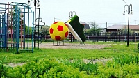 "Бутса и мяч" украсили территорию спортцентра в Озёрах 