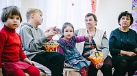 Эковолонтеры устроили праздник для детей из реабилитационного центра