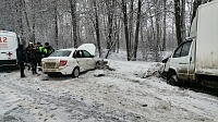 Авария с тремя автомобилями произошла в Луховицах
